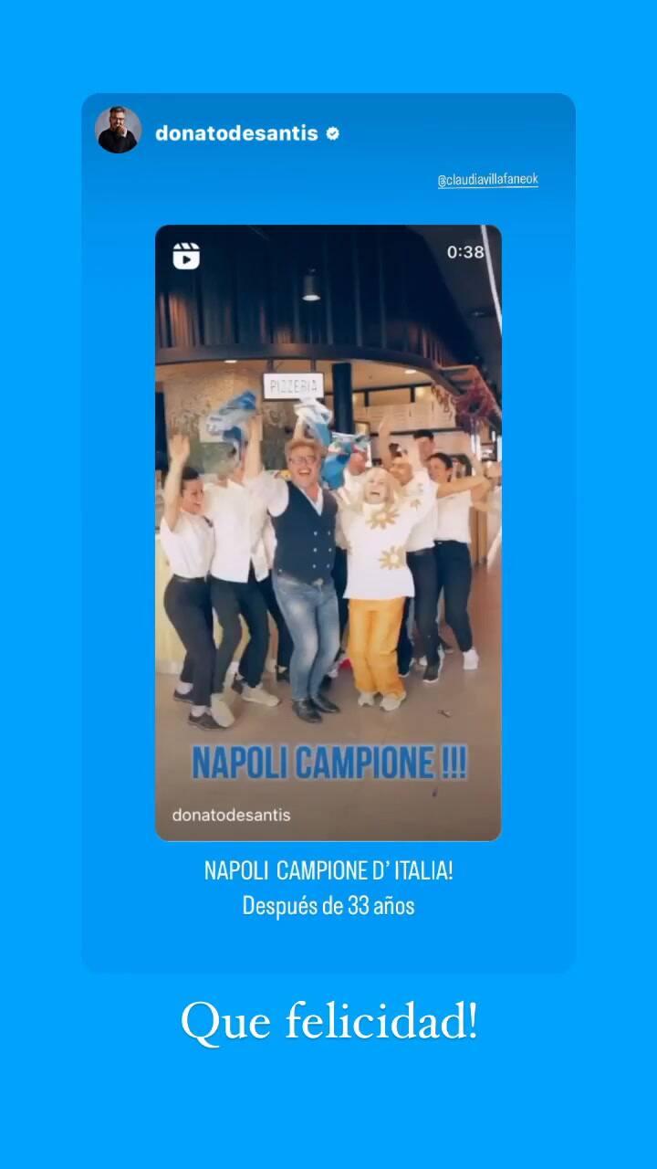 Claudia Villafañe y Donato de Santis festejan el campeonato de Napoli, con el recuerdo de Maradona