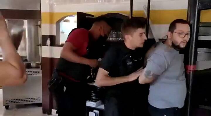 Tuvo de rehenes a dos policías dentro de un local de Palermo