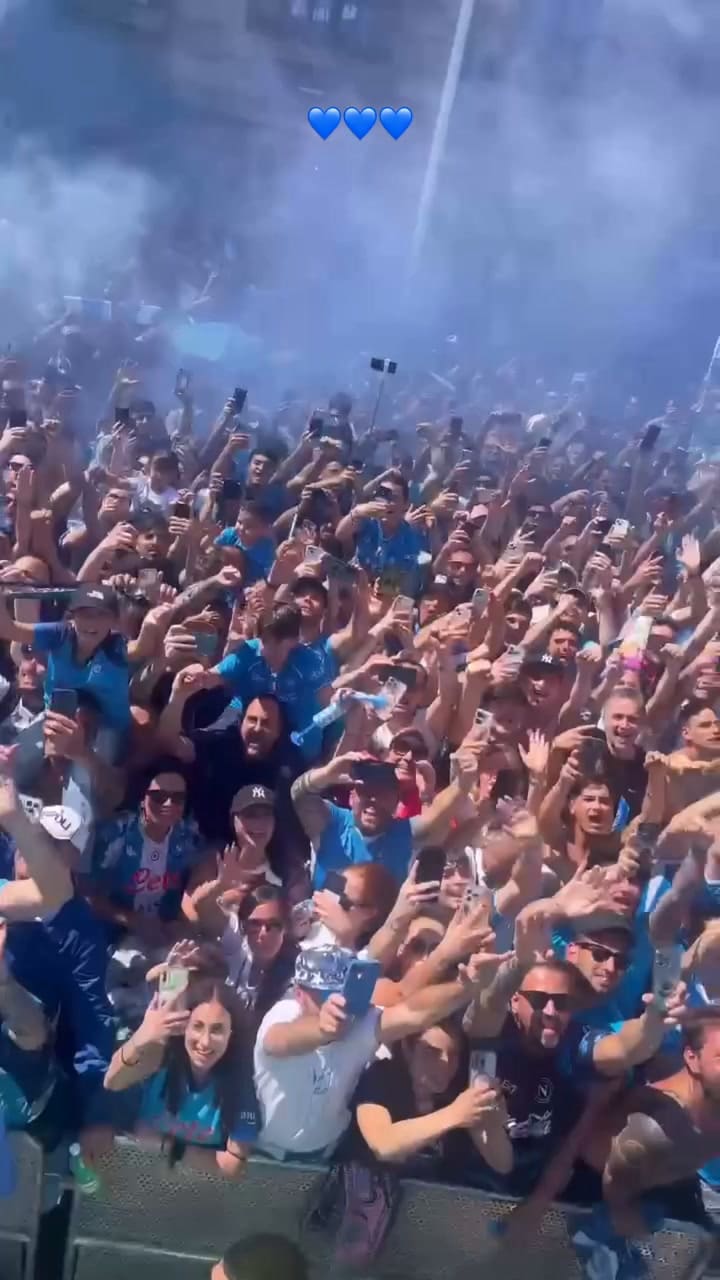 El festejo desaforado de los hinchas del Napoli
