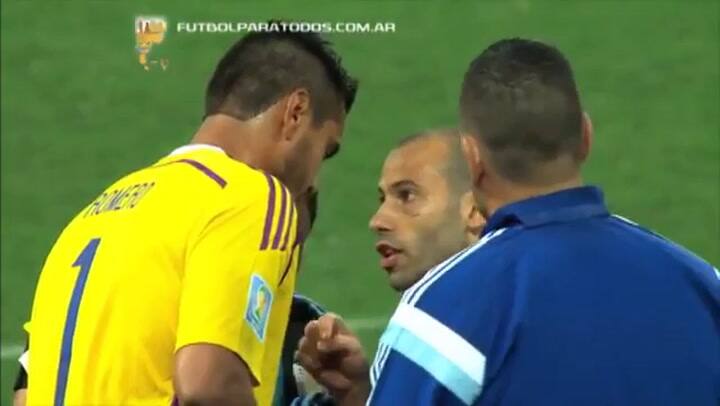 Javier Mascherano a Romero: 'Hoy te convertís en héroe' - Fuente: Youtube