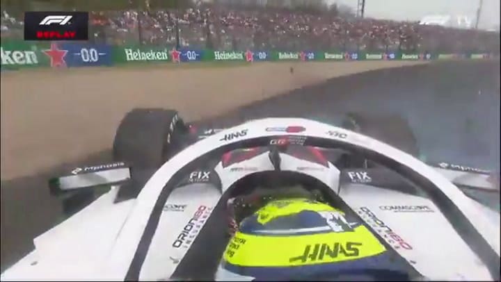 Así fue el choque de Bearman en la persecución con Colapinto