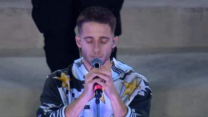 Wos entonó “el himno del Mundial” en el partido Argentina-Panamá y revolucionó las redes sociales