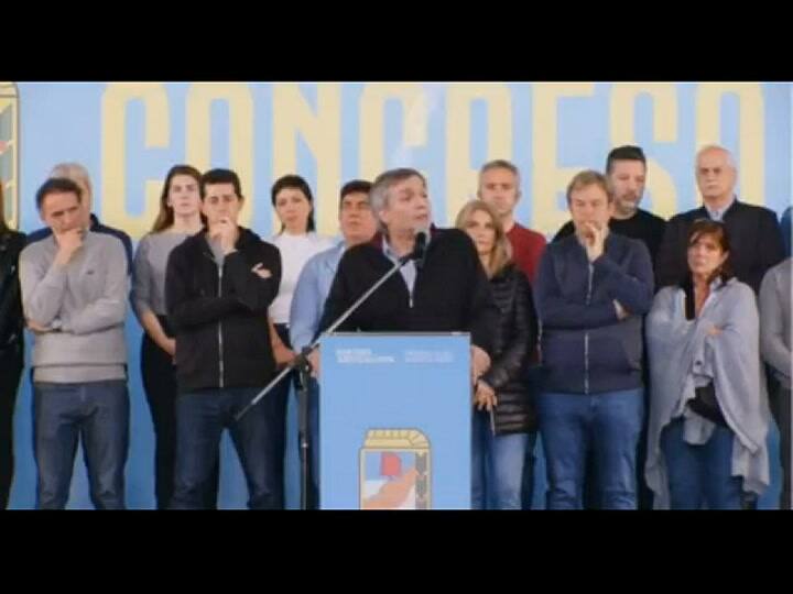 Máximo Kirchner volvió a reclamar una “suma fija” para los trabajadores