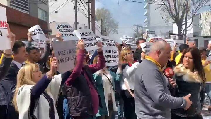 Protesta de los trabajadores del aeropuerto de El Palomar