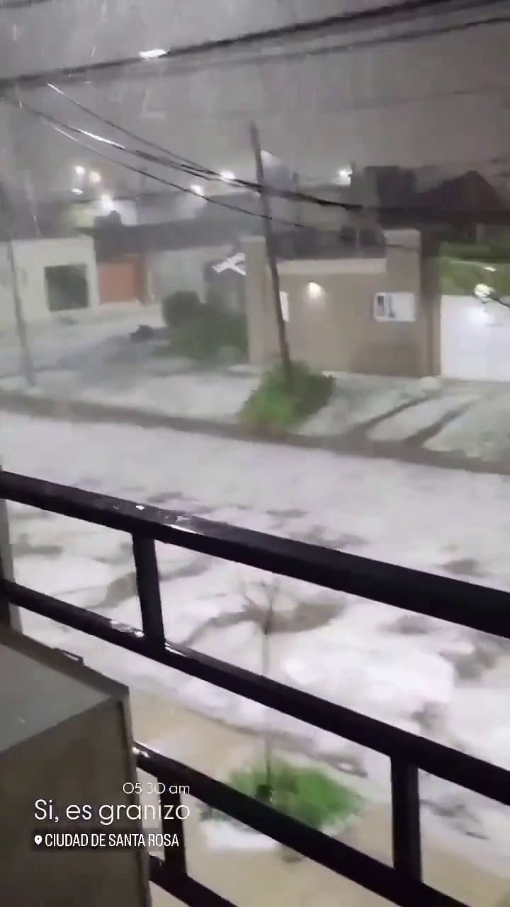Histórica Granizada En Santa Rosa (La Pampa)