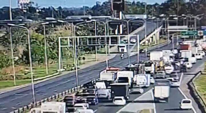 La filmación que registró el escape de los motochorros