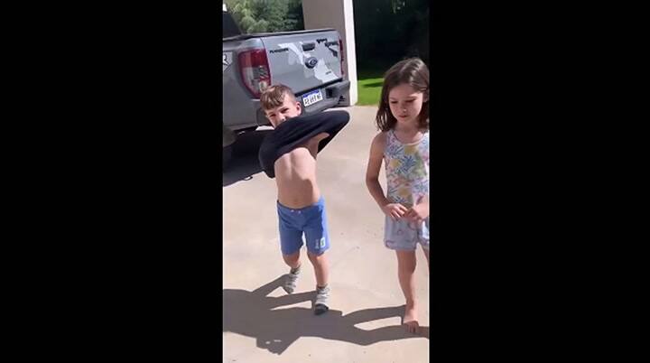 La emoción de la hija de Luciano Castro al ver a su nuevo perrito - Fuente: Instagram Stories