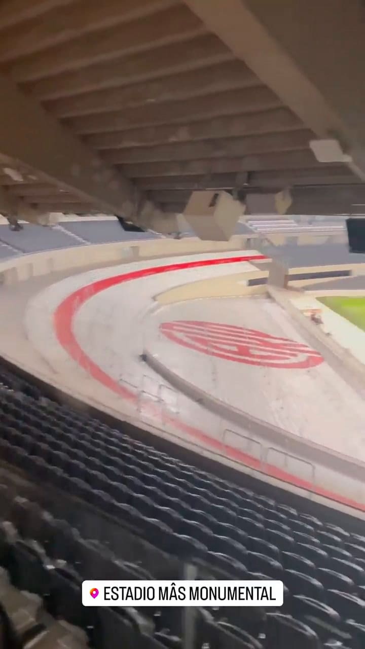 Las historias de Evangelina Anderson en el restaurante de River Plate