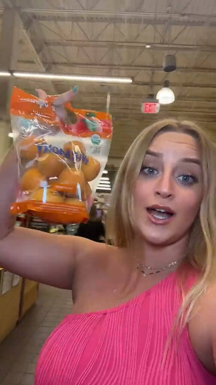 Fue al supermercado en Estados Unidos, compró 20 productos y mostró lo que gastó