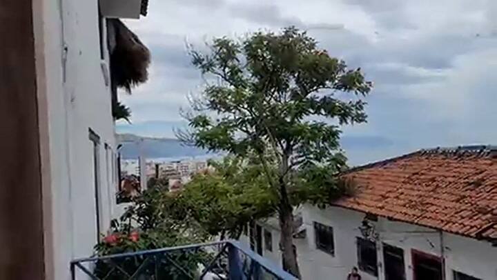 Suena alerta de tsunami en Puerto Vallarta, Jalisco