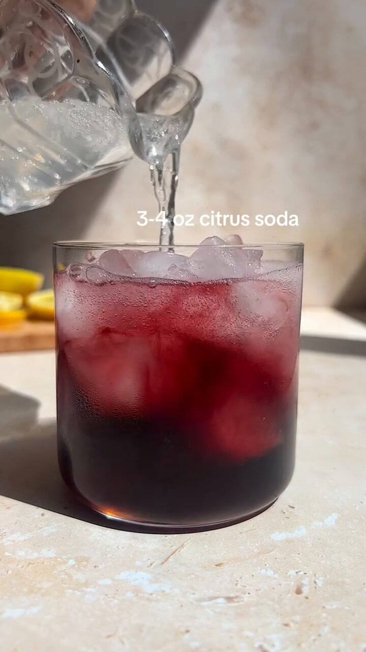 Las cinco bebidas con vino perfectas para el verano