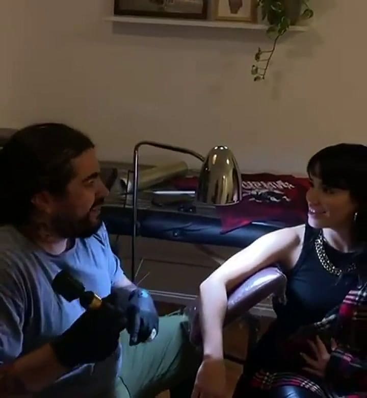 El nuevo tatuaje de Lali en honor al 'Disciplina Tour'