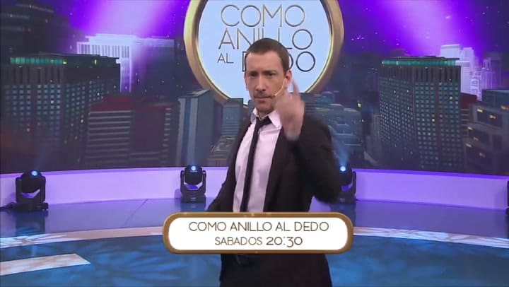 Nico Vázquez puso en aprietos a Messi y Antonella Roccuzzo en Como anillo al dedo