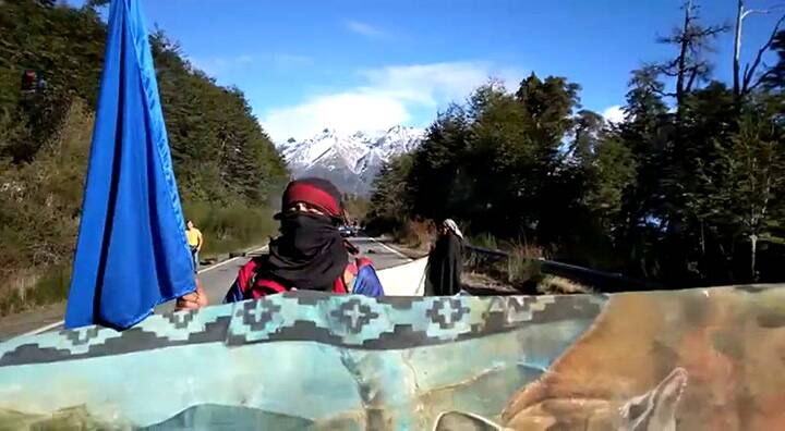 El relato que cuenta la situación del corte en ruta 40