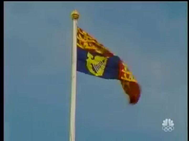 James Bond escolta a la reina Isabel II hasta los Juegos Olímpicos - Fuente: YouTube