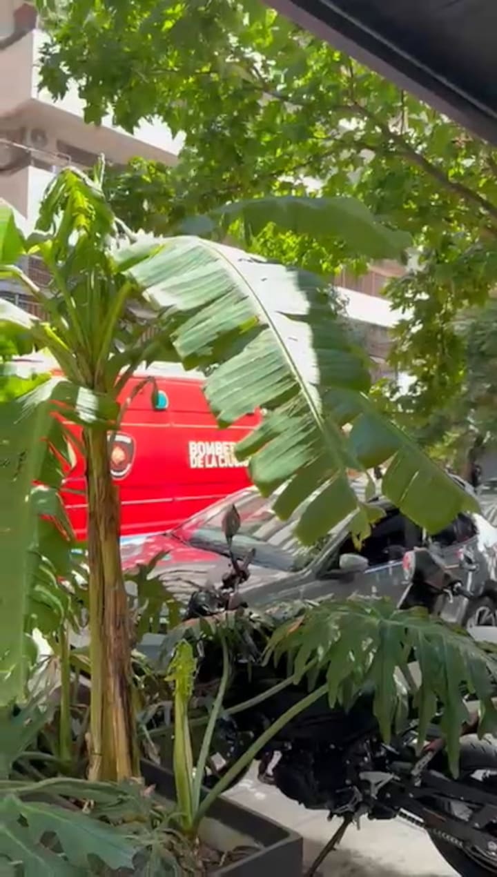 El operativo para reducir a la mujer cortó el paso de tráfico en la calle Migueletes