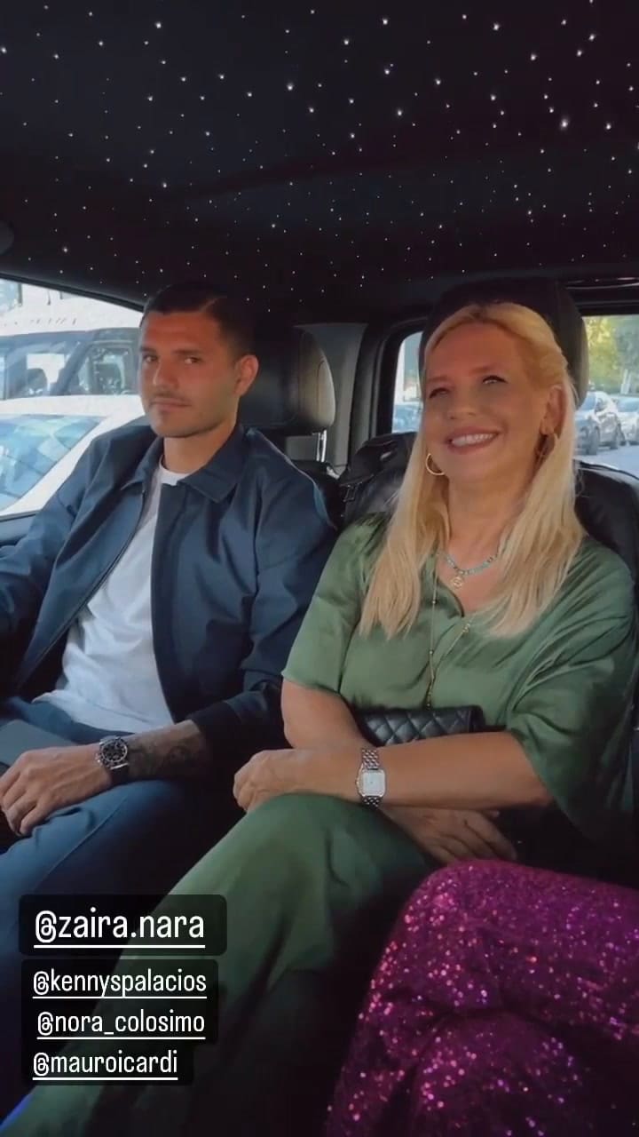 Wanda Nara, en la limusina con la que recorrió distintos rincones de París