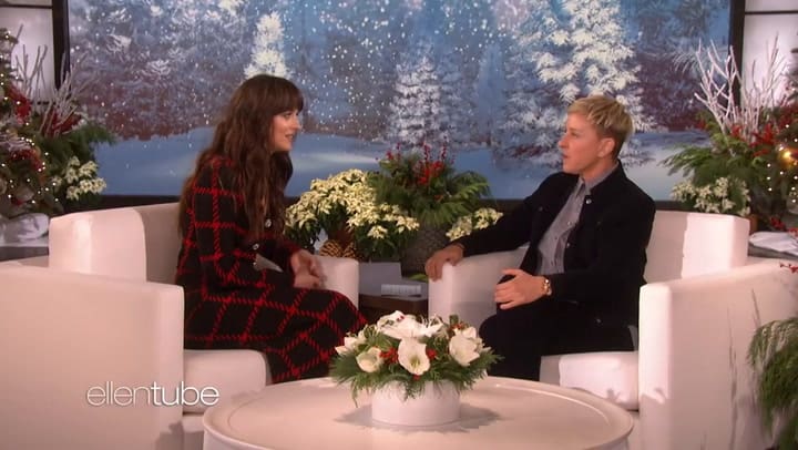 Dakota Johnson en el programa de Ellen DeGeneres - Fuente: YouTube