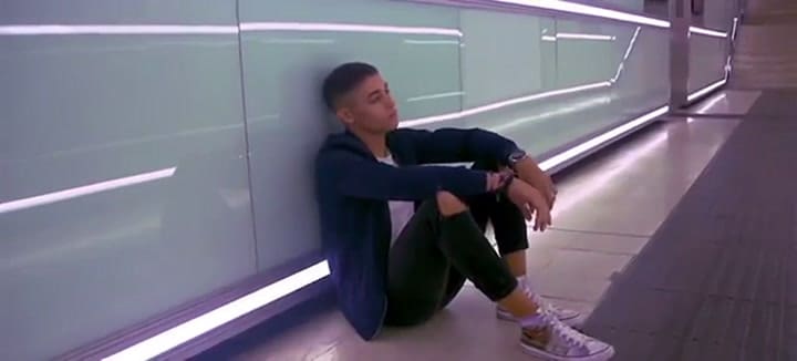 Einar canta 'Centomila volte' - Fuente: YouTube