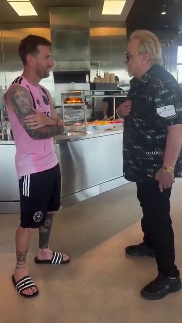 El encuentro entre Carlos Villagrán y Lionel Messi