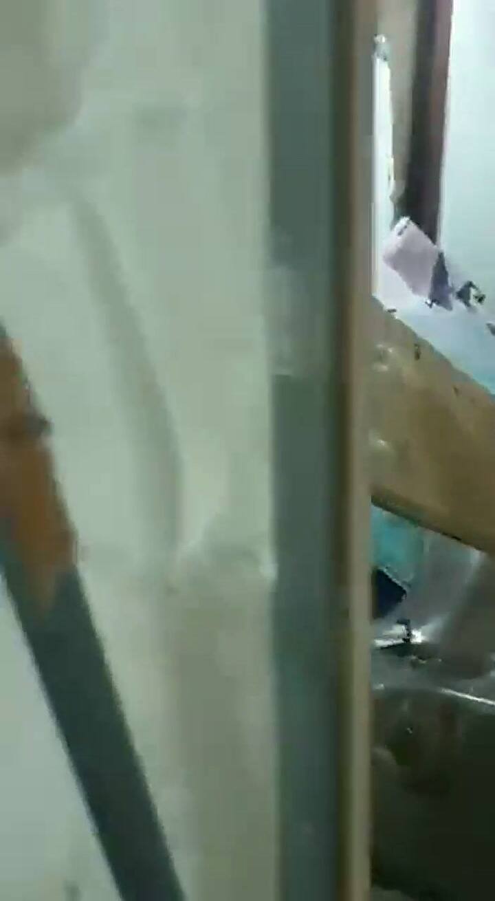 El agua invadió los pasillos y las habitaciones del crucero