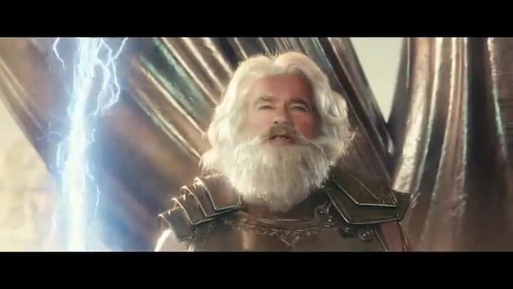 La publicidad de Arnold Schwarzenegger y Salma Hayek para el Super Bowl