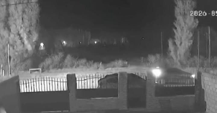 La explosión, desde una cámara de seguridad. Video de La Otra Gestión