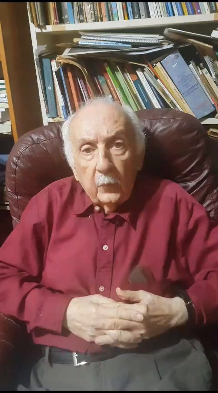El historiador Norberto Galasso denuncia una estafa de su hija, en este video