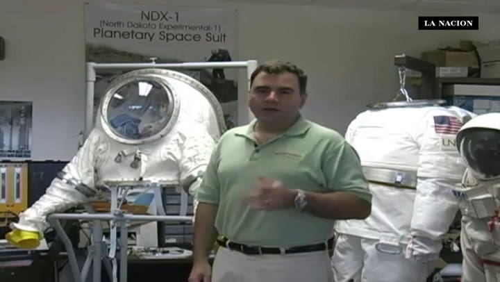 El día a día de Pablo de León, diseñador de trajes espaciales