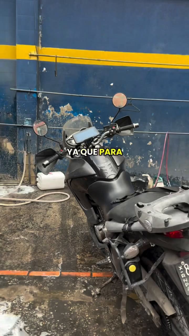 Dejaron sus motos en Bogotá antes de cruzar en barco a Panamá