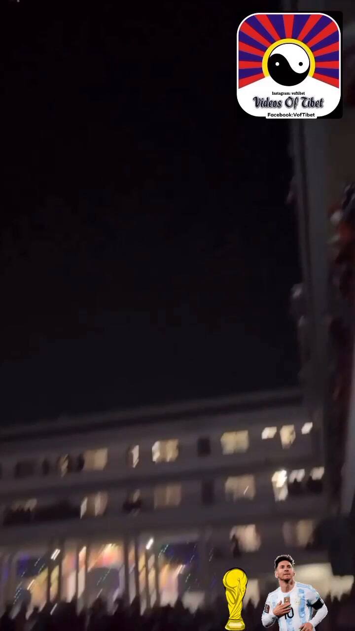 Monjes tibetanos celebran con todo el triunfo de la selección argentina