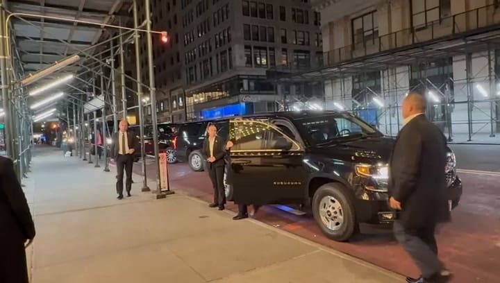 La llegada de Milei al hotel The Langham, de Nueva York