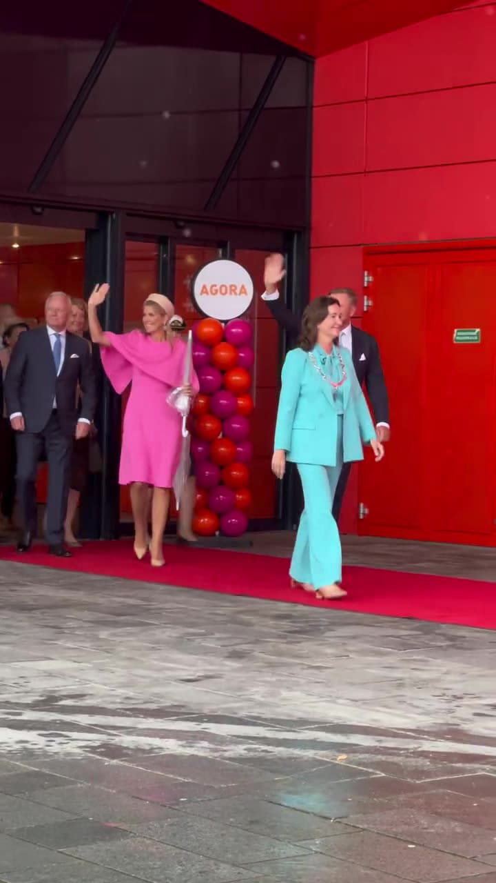 El look barbiecore de Máxima Zorreguieta (Video: Instagram @koninklijkhuis)