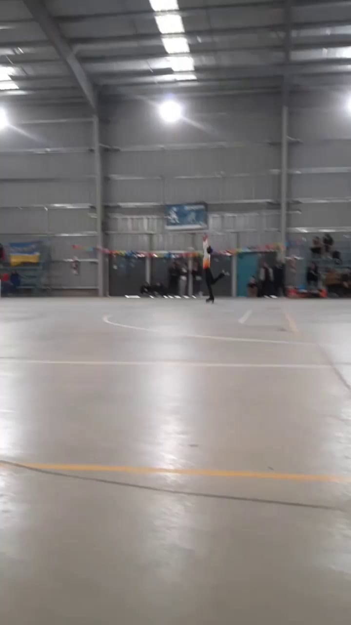 Lucas Benitez patina profesionalmente y logró diversos podios