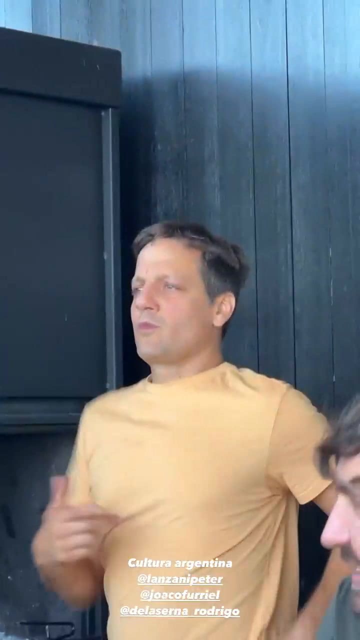 Úrsula Corberó compartió un video del hilarante baile de tres actores argentinos