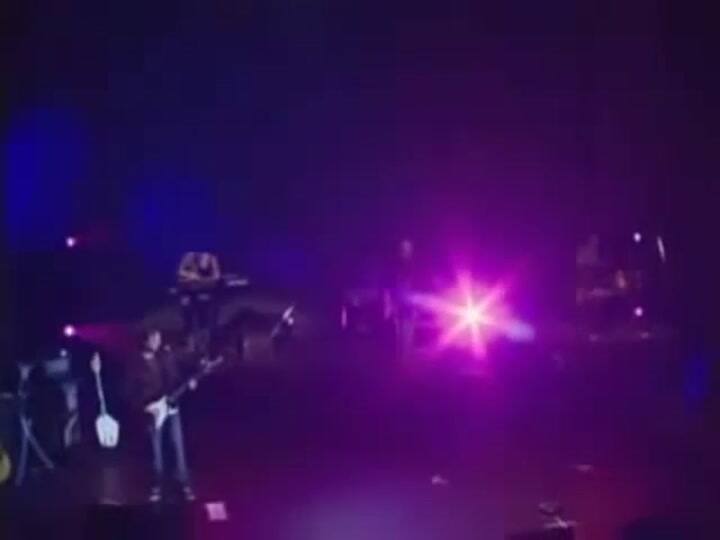 Dame una señal', Virus (versión de Julio Moura) - Fuente: Youtube