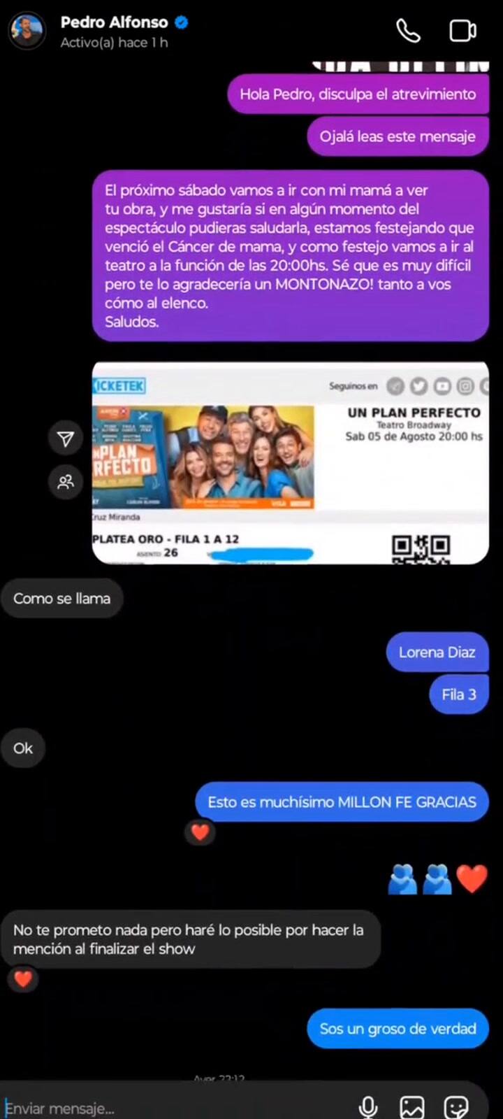 El emotivo gesto de Pedro Alfonso en el teatro con una espectadora que venció a un cáncer