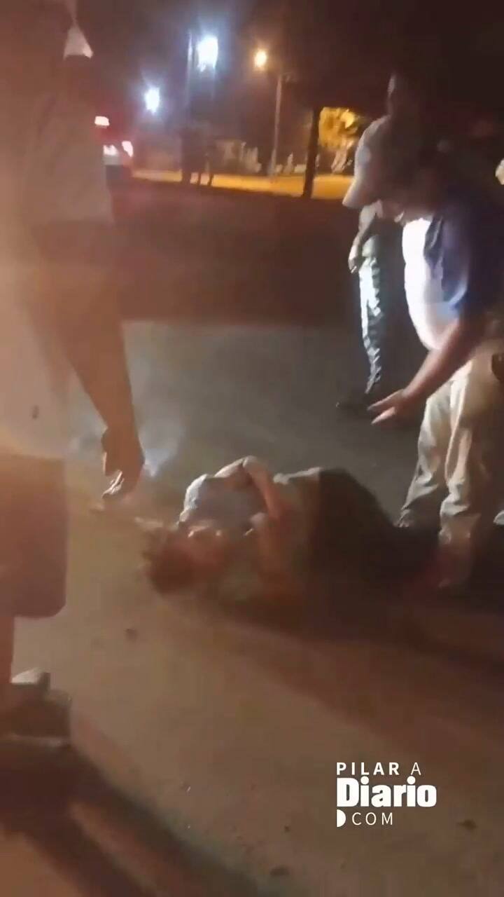 Un comerciante golpeó a un hombre con un rebenque porque le había robado