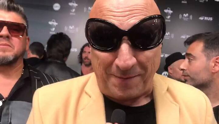 La Mosca pasó por la alfombra roja