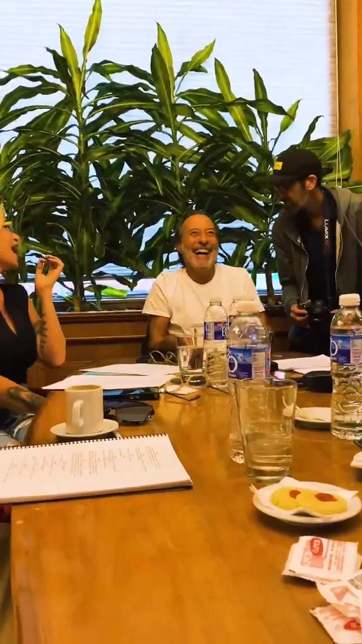 Luisana Lopilato mostró imágenes de lo que fue la primera lectura de la obra de Casados con Hijos