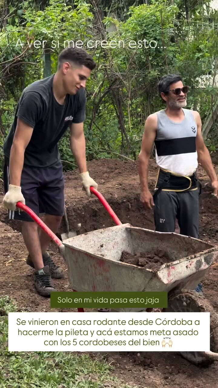 El asado de Juana con los obreros que le hicieron la pileta