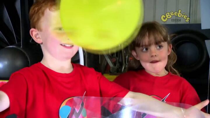 Trailer de Nina y las Neuronas