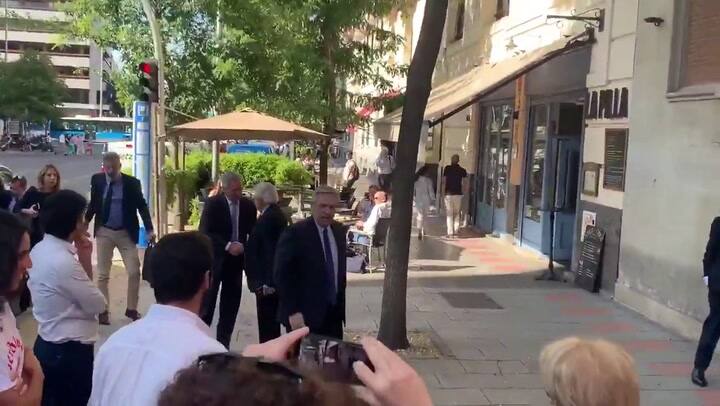 Alberto Fernández hizo una exposición en la Univerisad Camilo José Cela - Crédito: @luisslima