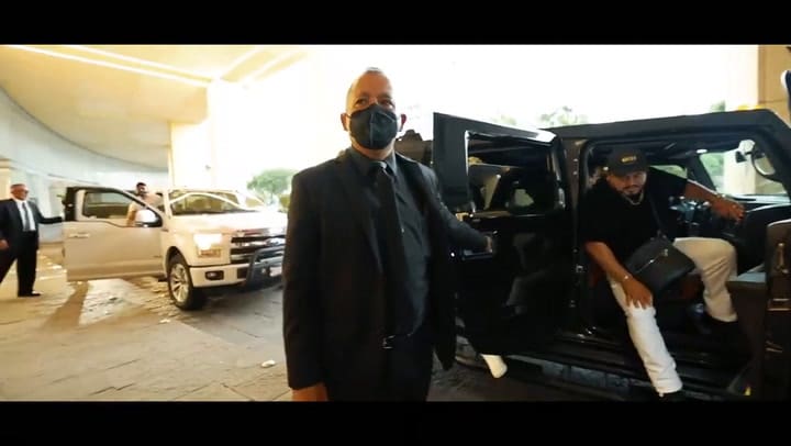 Familia de Youtubers se viraliza por su su ostentoso estilo de vida