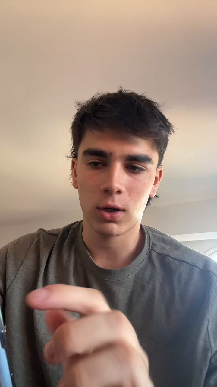 Distintos tiktokers contaron sus experiencias con "roast me" en ChatGPT