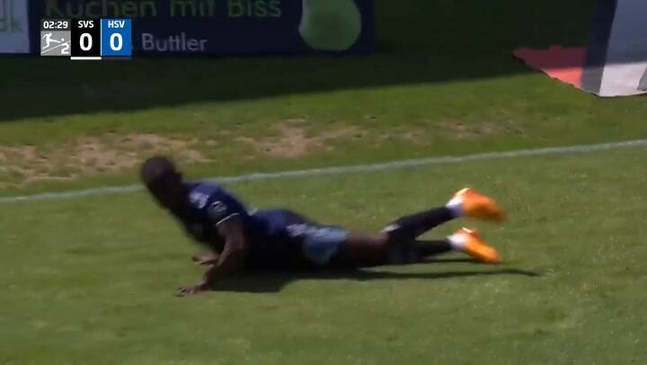 El fallido festejo de los hinchas de Hamburgo por el ascenso del equipo que no fue