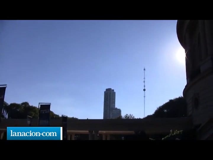 El embajador holandés saluda a la Argentina