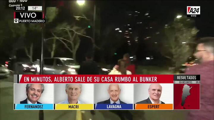 Habla Alberto Fernández al salir de su casa para el búnker
