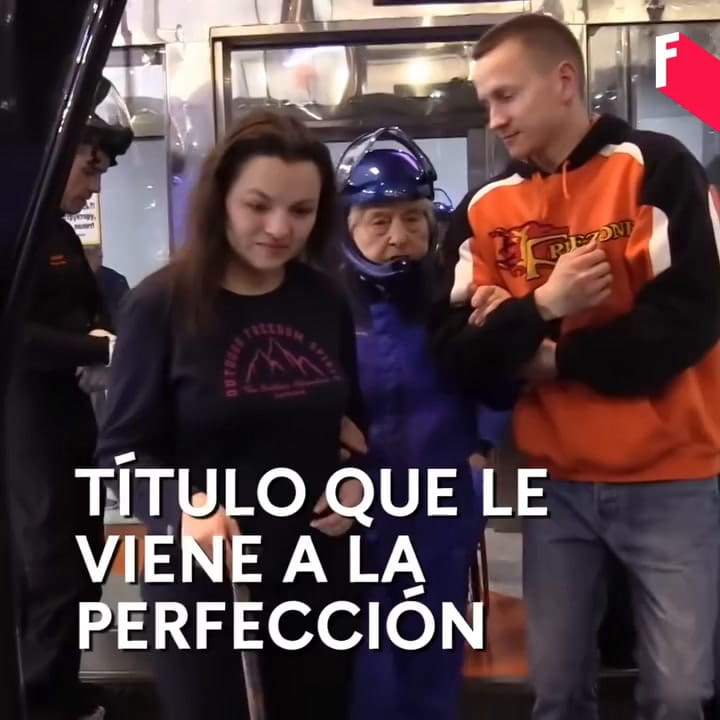 La vez que María se tiró en paracaídas a los 96 años