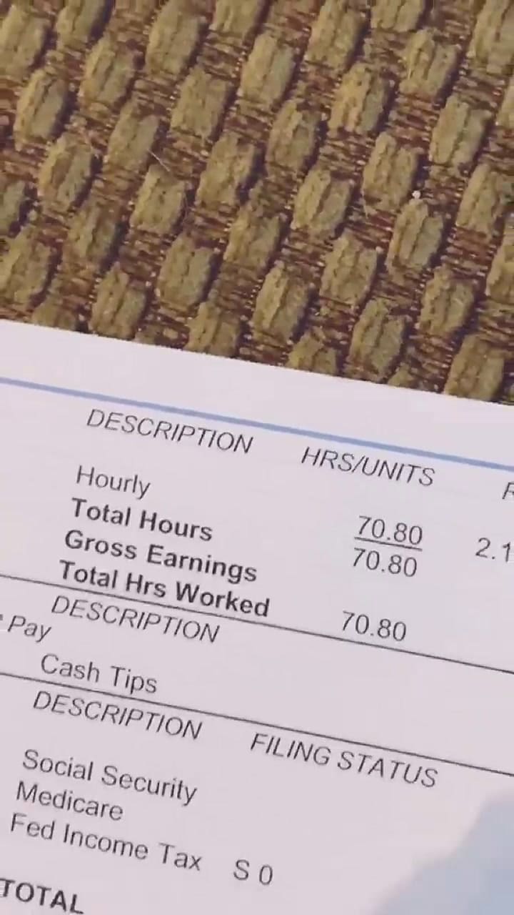 Una mesera se quejó del pago que recibió en EE.UU.